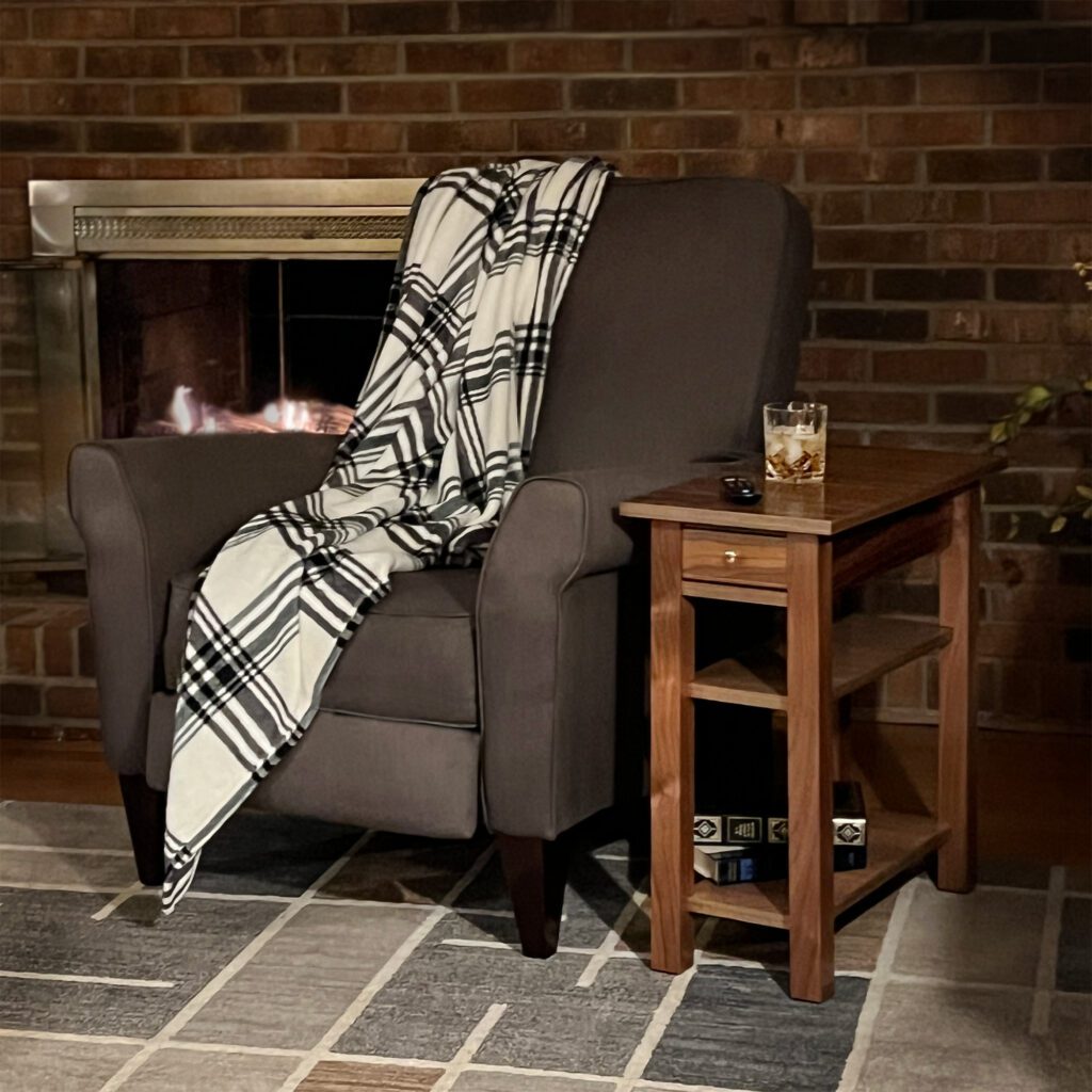 T1201 Skinny Table