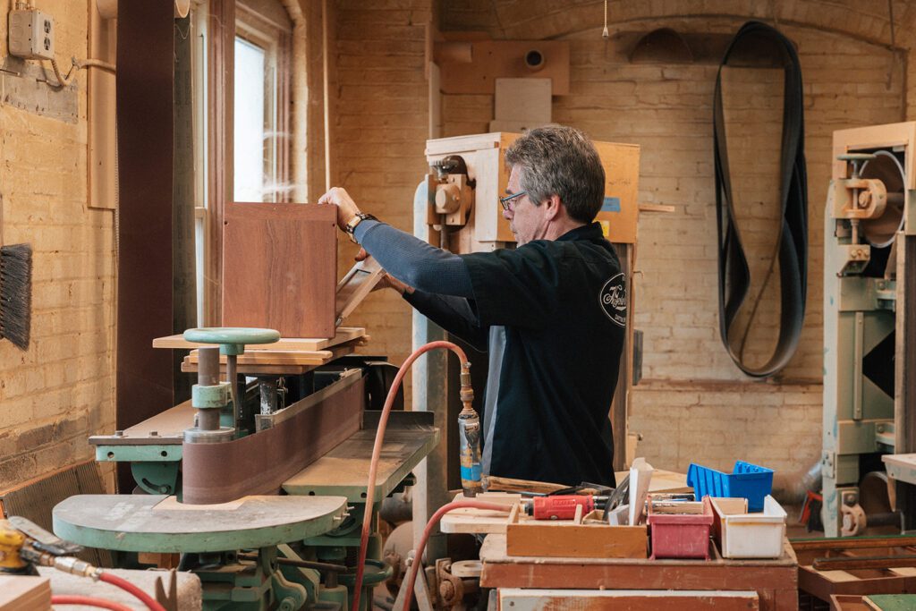 Artisan Building Chest